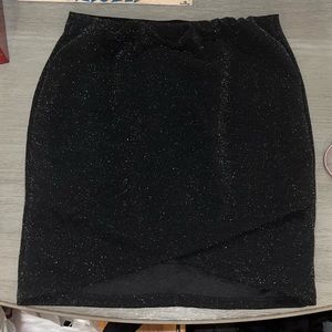 Womens black wrap front skirt size large NWT